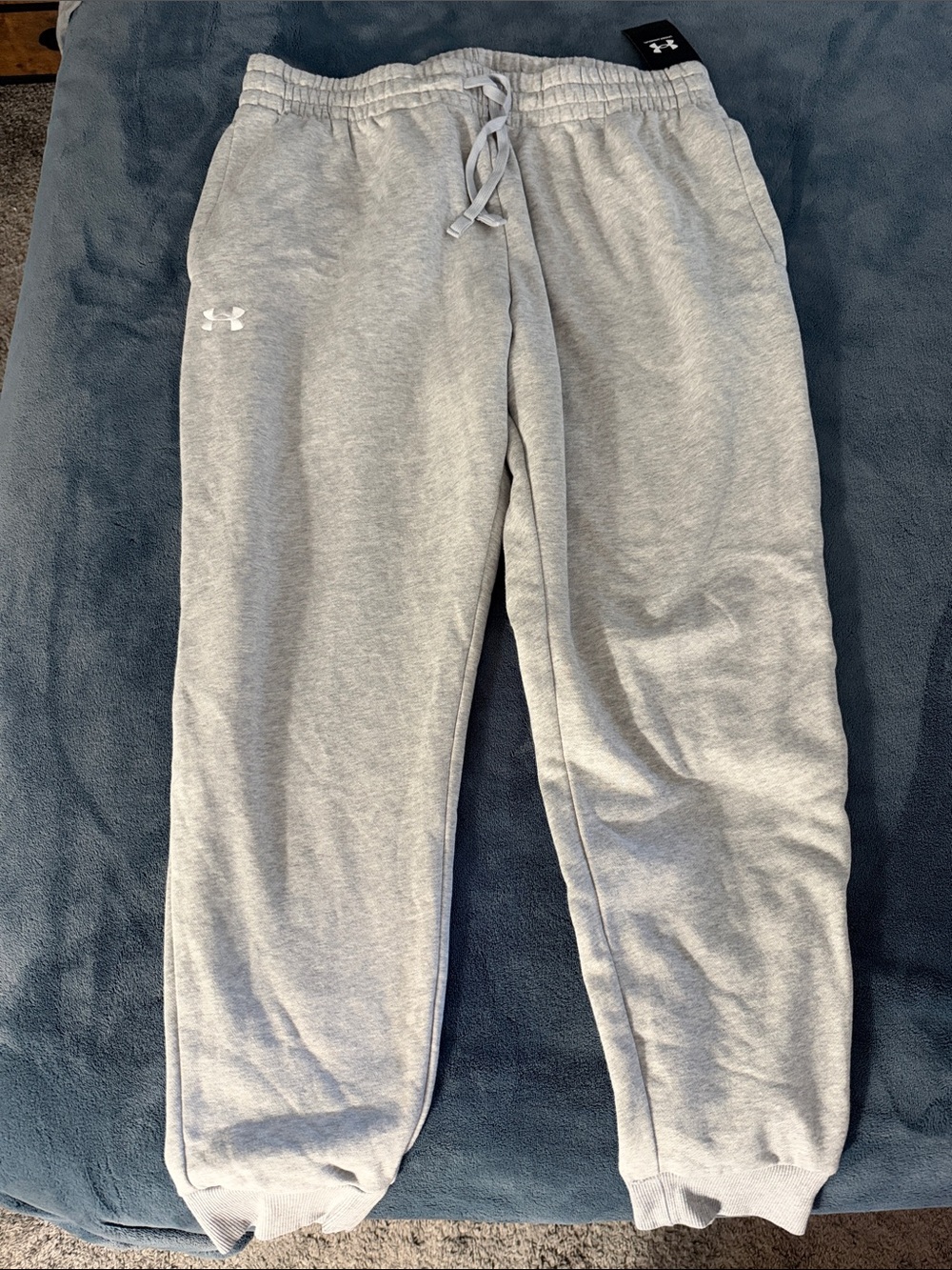 Under Armour Light Gray MENS Fleece Joggers with Drawstring